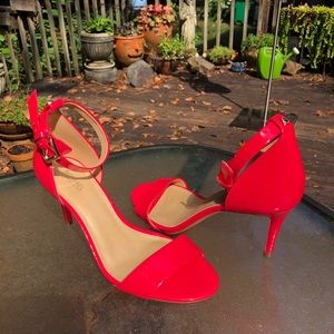 NWT Michael Kors heels